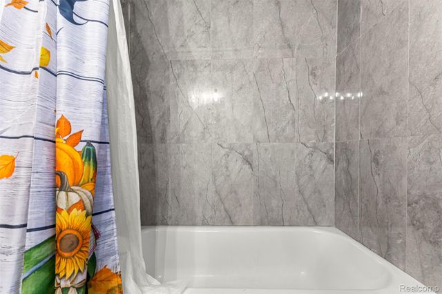 30639 Florence Street, Garden City, MI 48135