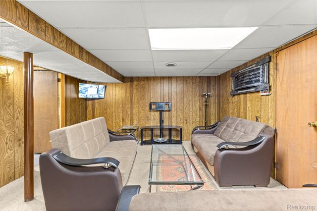 30639 Florence Street, Garden City, MI 48135