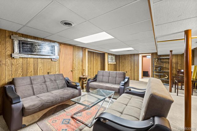 30639 Florence Street, Garden City, MI 48135