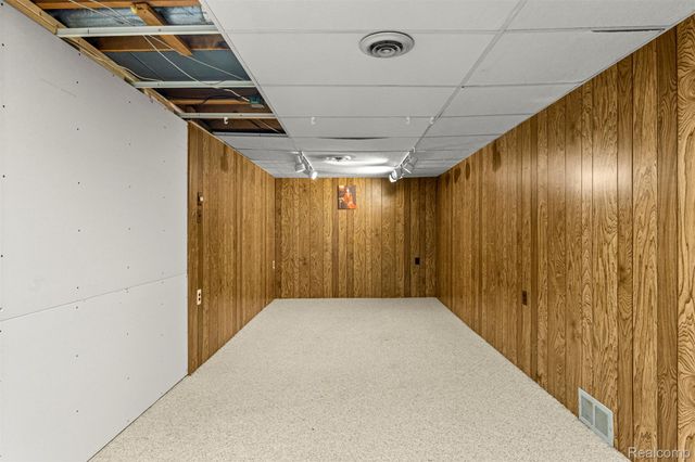 30639 Florence Street, Garden City, MI 48135