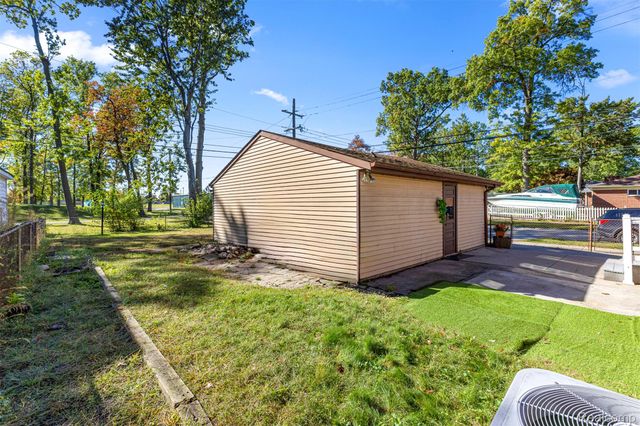 30639 Florence Street, Garden City, MI 48135