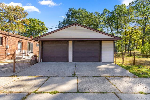 30639 Florence Street, Garden City, MI 48135