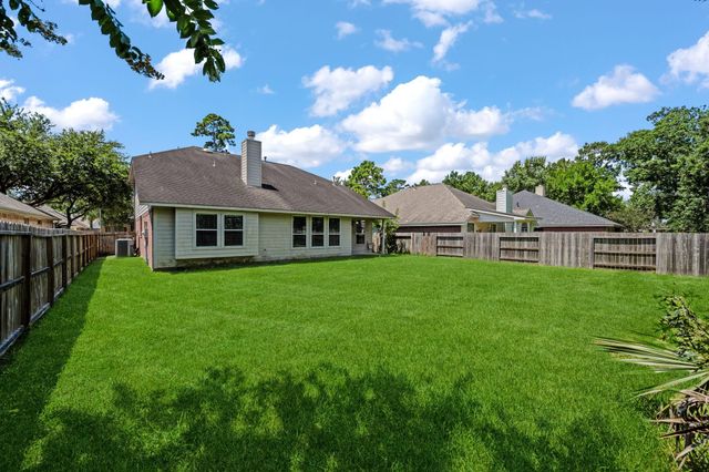 15214 Sky Brook Lane, Houston, TX 77044