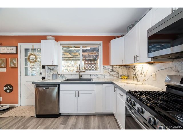 3791 W Wagon Trail Dr, Littleton, CO 80123