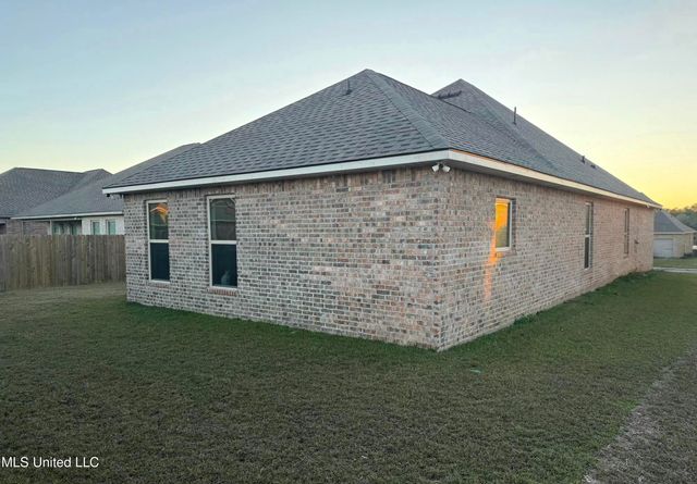 11416 Crystal Lake Drive, Gulfport, MS 39503