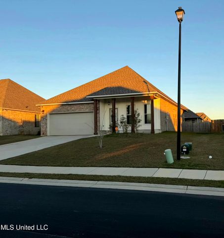 11416 Crystal Lake Drive, Gulfport, MS 39503