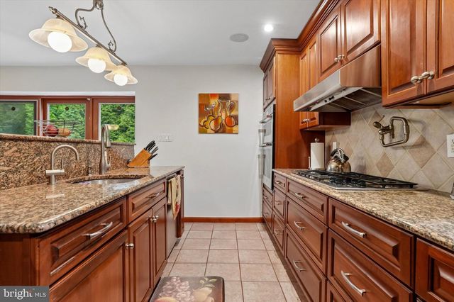 625 FOXCROFT RD, Elkins Park, PA 19027