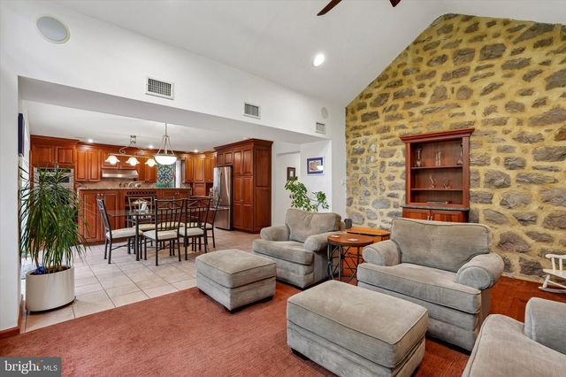 625 FOXCROFT RD, Elkins Park, PA 19027