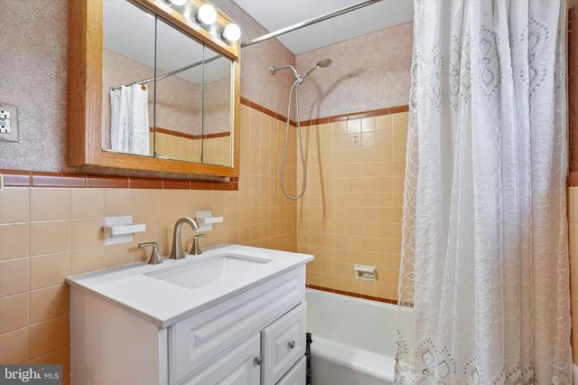 625 FOXCROFT RD, Elkins Park, PA 19027