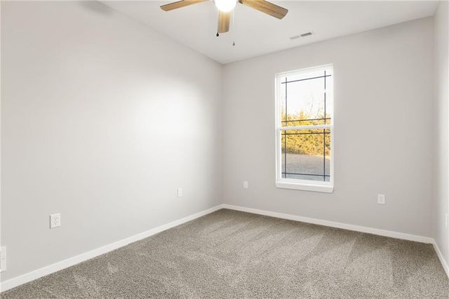 327 NE 51 Road, Warrensburg, MO 64093