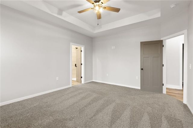 327 NE 51 Road, Warrensburg, MO 64093