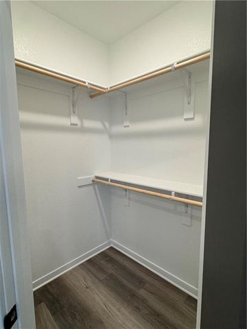 327 NE 51 Road, Warrensburg, MO 64093