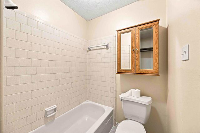 10127 Quiet Hill Road, La Porte, TX 77571