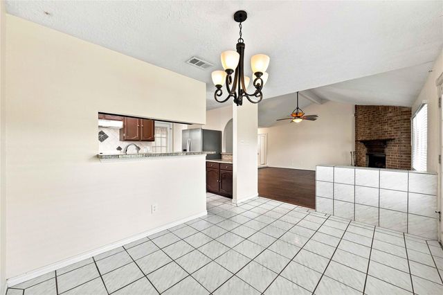 10127 Quiet Hill Road, La Porte, TX 77571