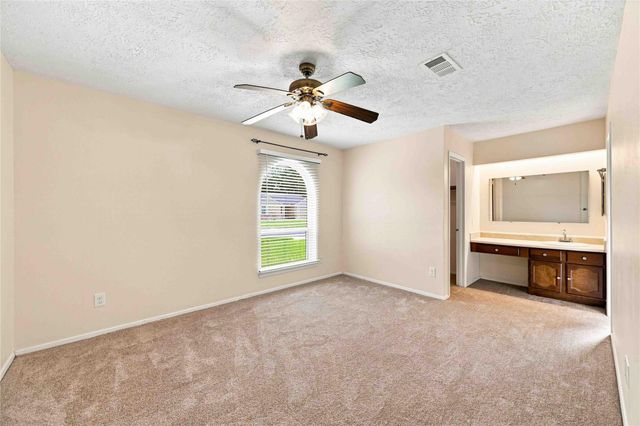 10127 Quiet Hill Road, La Porte, TX 77571