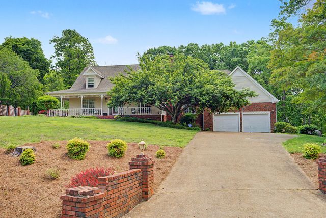 133 Baldridge Dr, Cottontown, TN 37048
