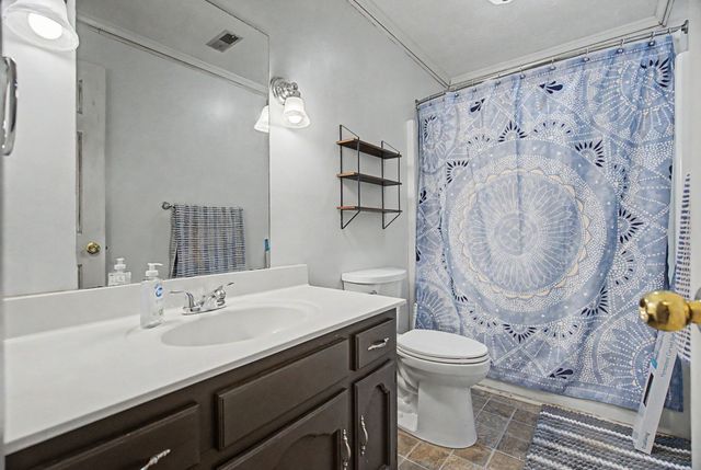 133 Baldridge Dr, Cottontown, TN 37048