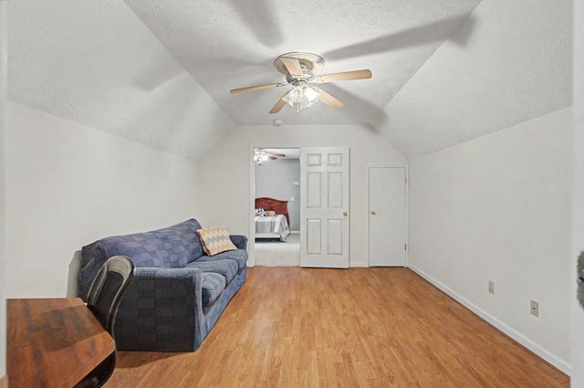 133 Baldridge Dr, Cottontown, TN 37048