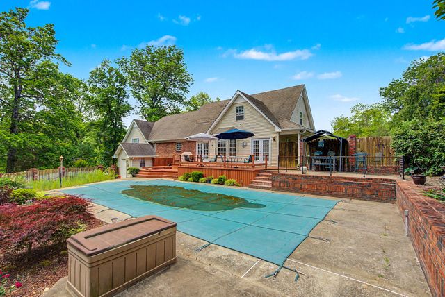 133 Baldridge Dr, Cottontown, TN 37048
