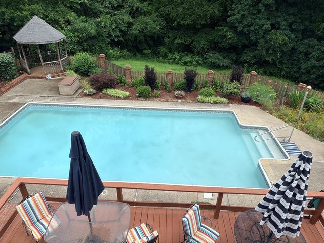 133 Baldridge Dr, Cottontown, TN 37048