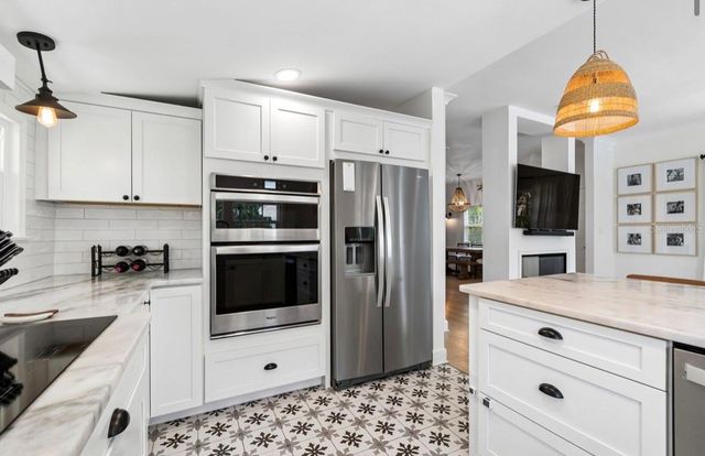 1820 1ST STREET N, St Petersburg, FL 33704