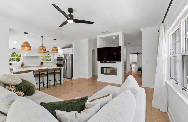 1820 1ST STREET N, St Petersburg, FL 33704