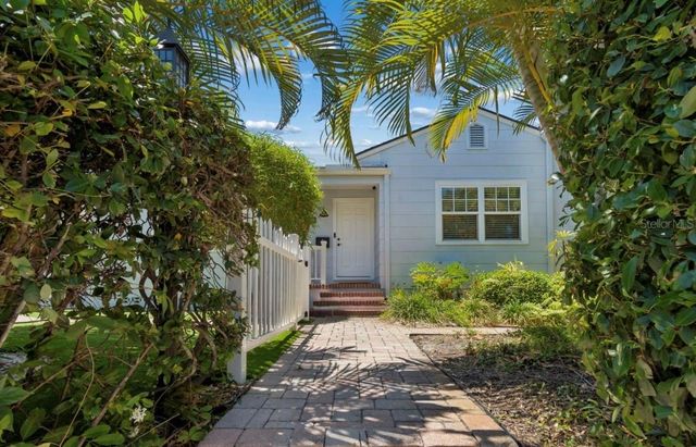 1820 1ST STREET N, St Petersburg, FL 33704