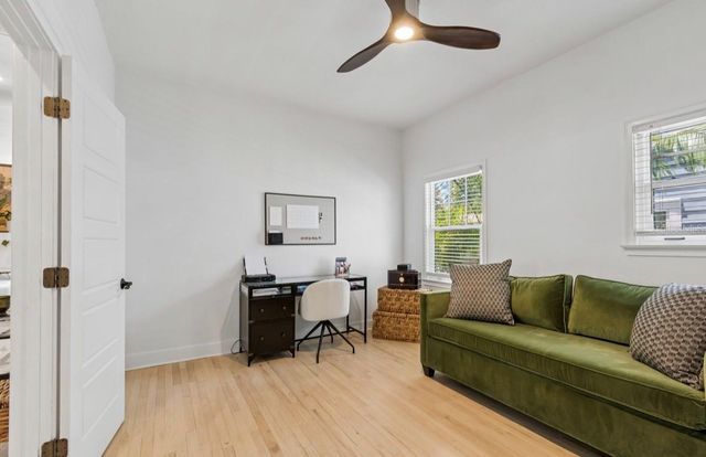 1820 1ST STREET N, St Petersburg, FL 33704