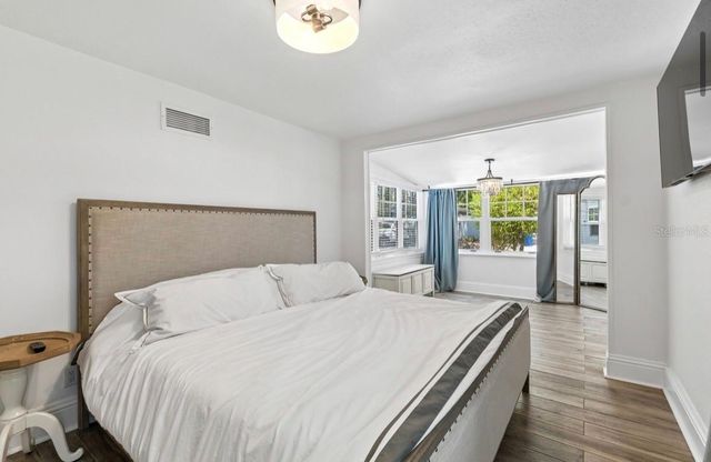 1820 1ST STREET N, St Petersburg, FL 33704