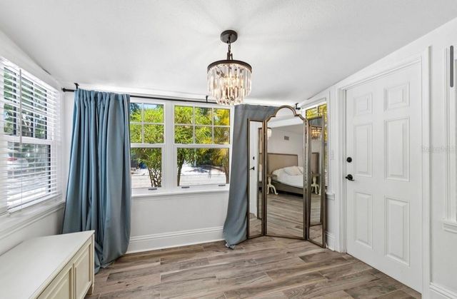 1820 1ST STREET N, St Petersburg, FL 33704