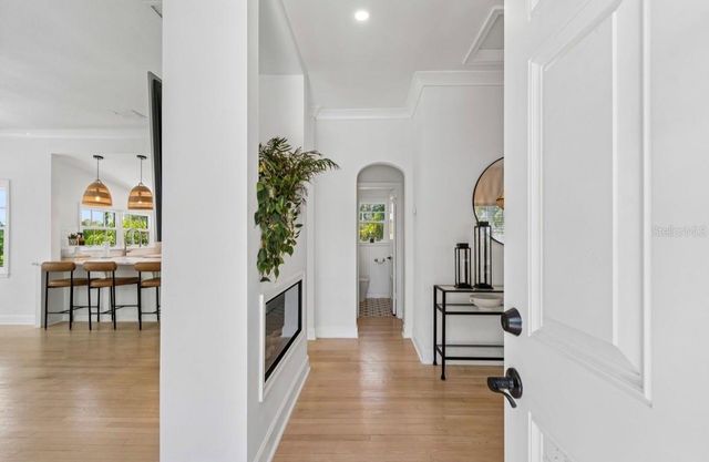 1820 1ST STREET N, St Petersburg, FL 33704