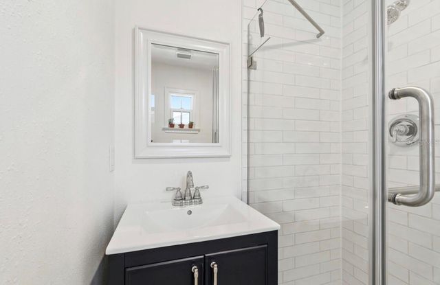 1820 1ST STREET N, St Petersburg, FL 33704