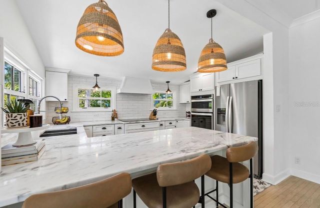 1820 1ST STREET N, St Petersburg, FL 33704