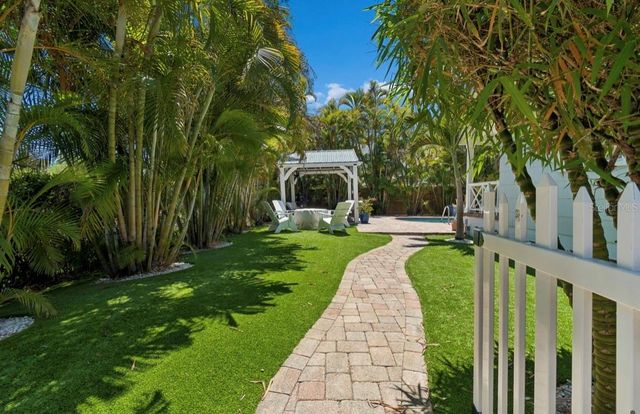 1820 1ST STREET N, St Petersburg, FL 33704