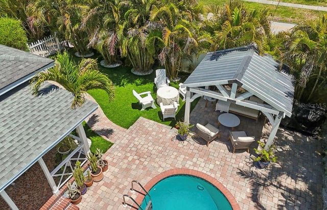 1820 1ST STREET N, St Petersburg, FL 33704