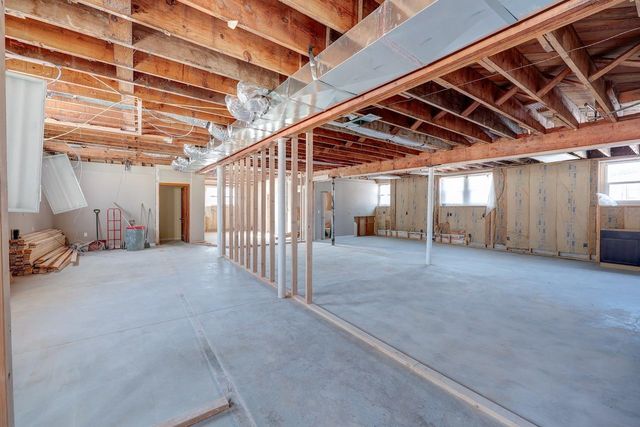 1020 E 12th Ave, Winfield, KS 67156