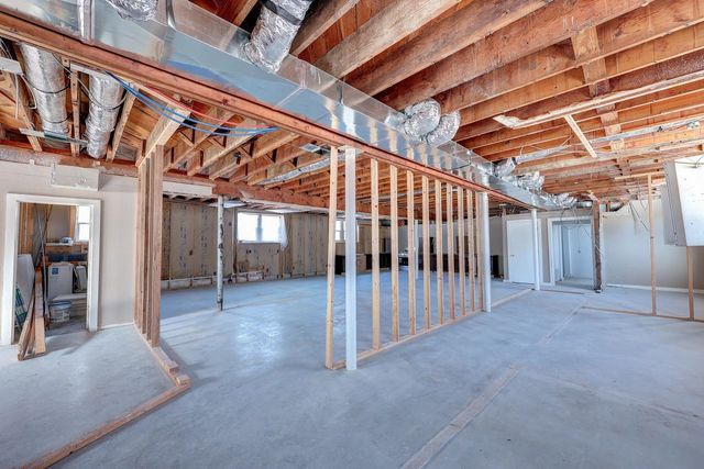 1020 E 12th Ave, Winfield, KS 67156