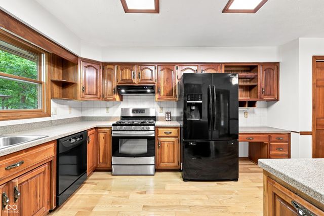 1239 S Peace Street, Greenfield, IN 46140