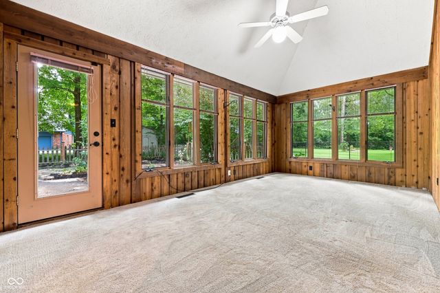 1239 S Peace Street, Greenfield, IN 46140