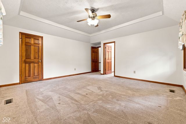 1239 S Peace Street, Greenfield, IN 46140