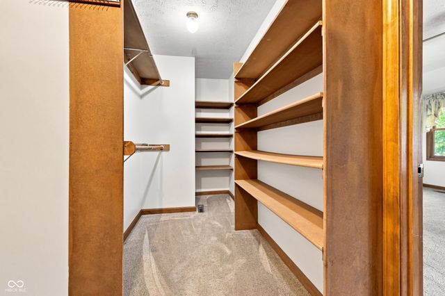 1239 S Peace Street, Greenfield, IN 46140