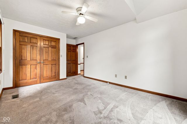 1239 S Peace Street, Greenfield, IN 46140