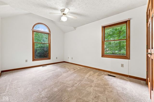 1239 S Peace Street, Greenfield, IN 46140
