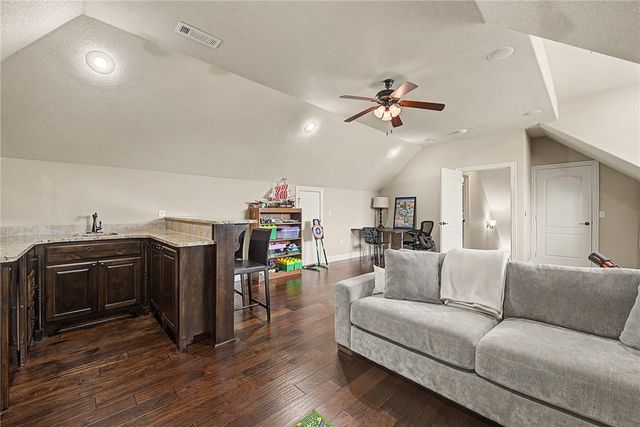 4951 Sagely Lane, Fayetteville, AR 72703