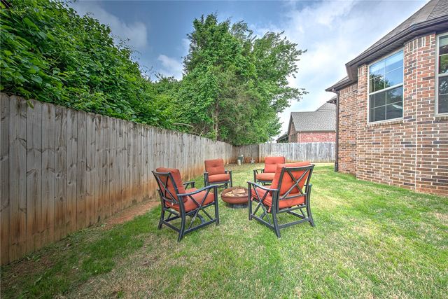 4951 Sagely Lane, Fayetteville, AR 72703