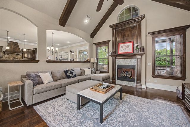 4951 Sagely Lane, Fayetteville, AR 72703