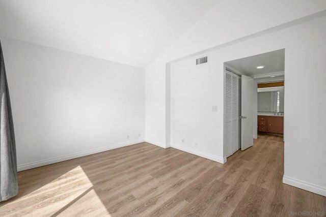 593 Parkview Dr, Lake Elsinore, CA 92530