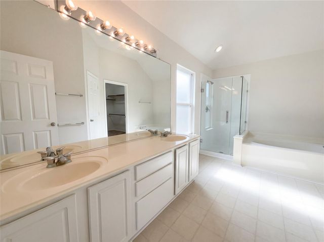 11919 Leaf Oak Drive, Houston, TX 77065