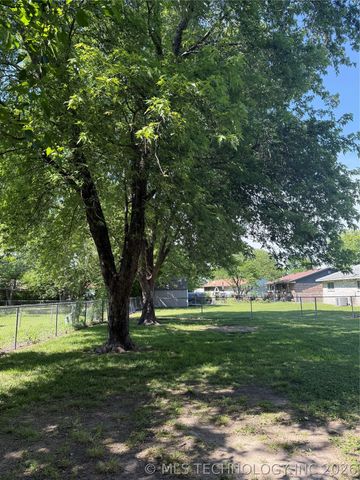 304 Heron Circle, Pryor, OK 74361