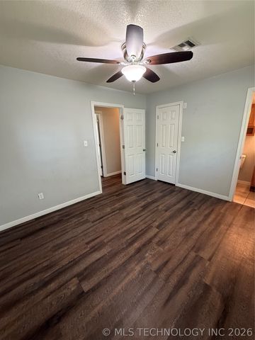 304 Heron Circle, Pryor, OK 74361
